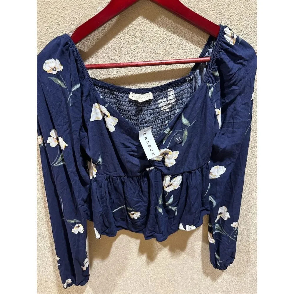 LA Hearts by PacSun Women's Floral Blouse Navy Blue XS Long Puff Sleeve V-Neck - Picture 3 of 6